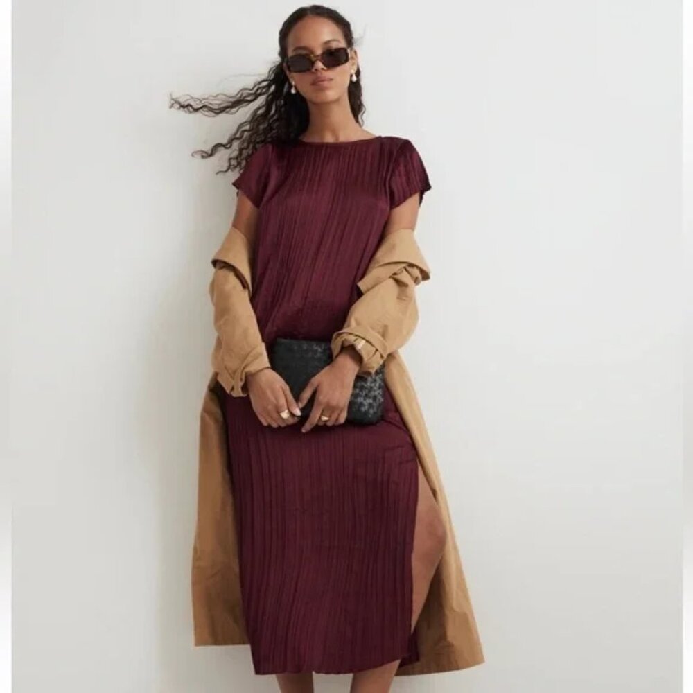 NWT Madewell Short-Sleeve Slip Midi Dress in Burgundy Plissé Size M - Picture 6 of 7